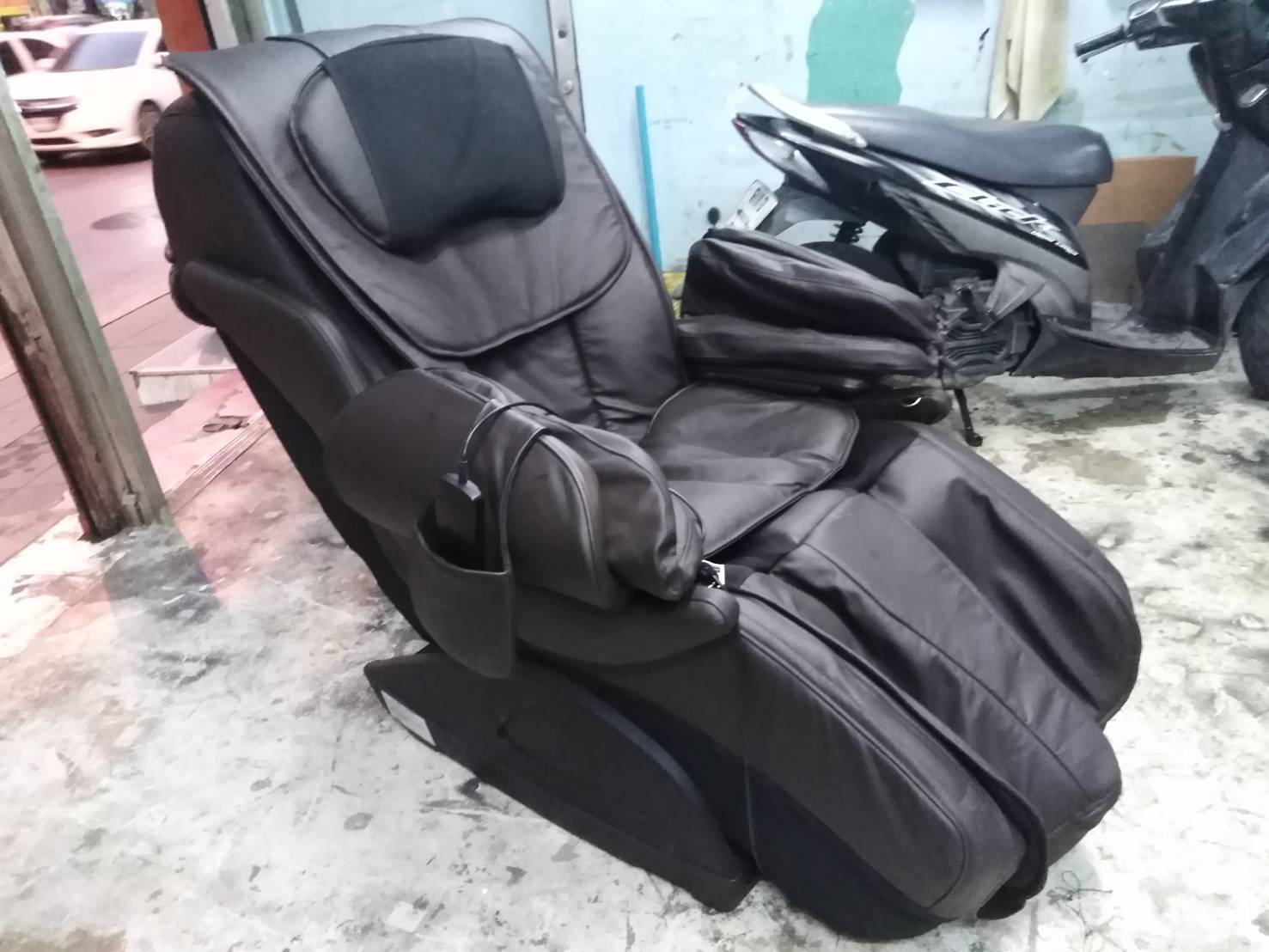 35 - https://sapmongkol.com | ทรัพย์มงคลเฟอร์นิเจอร์ บริการซ่อมโซฟา หนังแท้-หนังเทียม เบาะ เก้าอี้ทุกประเภท บุผนัง/หัวเตียง โซฟาหลุยส์ รับสั่งทำตามแบบ